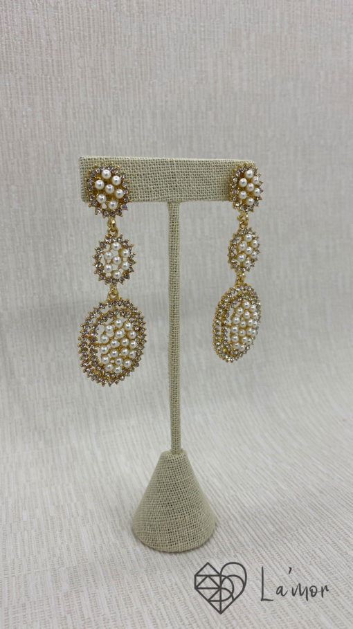 Aretes con círculos de perlas